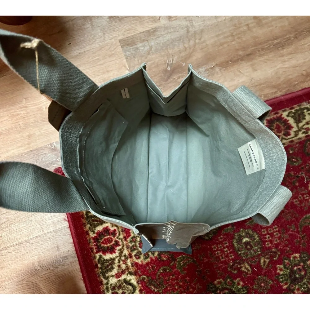 NWT Barnes Noble Canvas Tote‎ Bag Ampersand Book Stack Graphic
